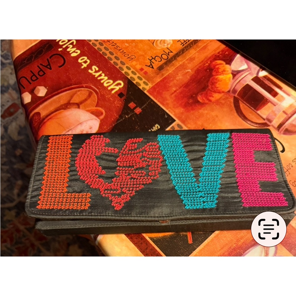 Shirtless Flap Colorful Love Clutch/ Wallet